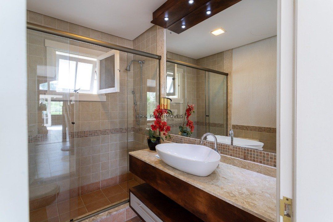 Casa Condominio para Venda - 348m², 3 dormitórios, sendo 1 suites, 2 vagas - Terra Ville