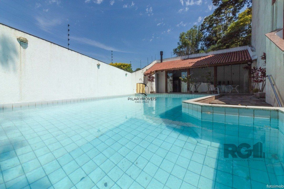 Casa Condominio para Venda - 307m², 5 dormitórios, sendo 1 suites, 4 vagas - Cristal