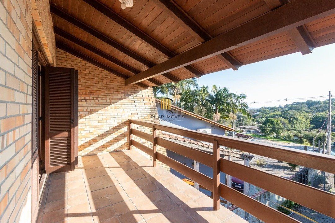 Casa para Venda - 280m², 3 dormitórios, sendo 1 suites, 2 vagas - Espirito Santo