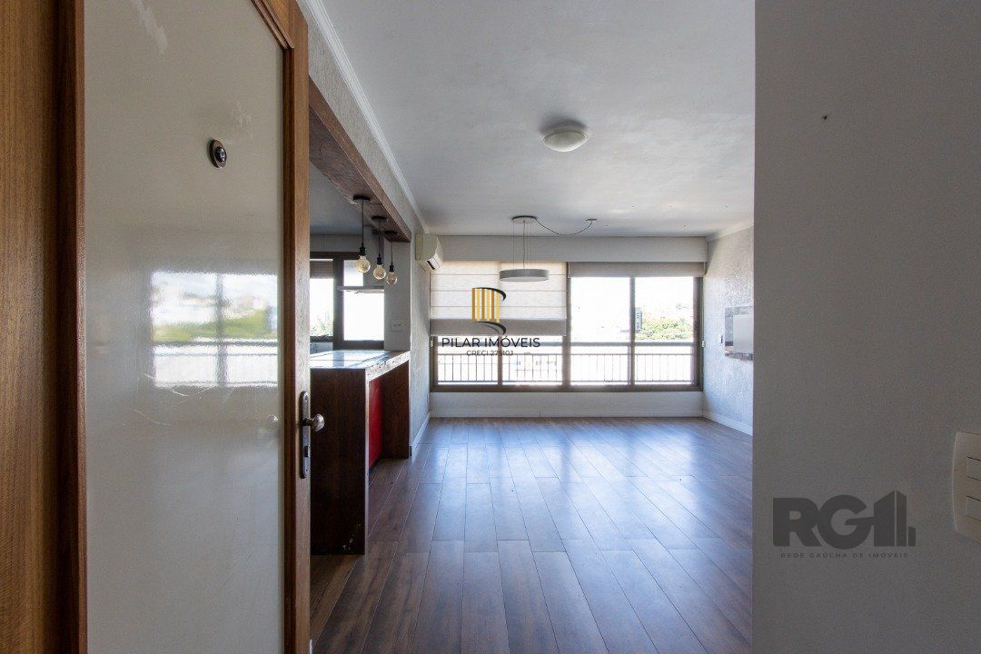 Apartamento de 3 dormitórios, sendo 1 suíte, 1 vaga de garagem, infra completa no bairro Tristeza