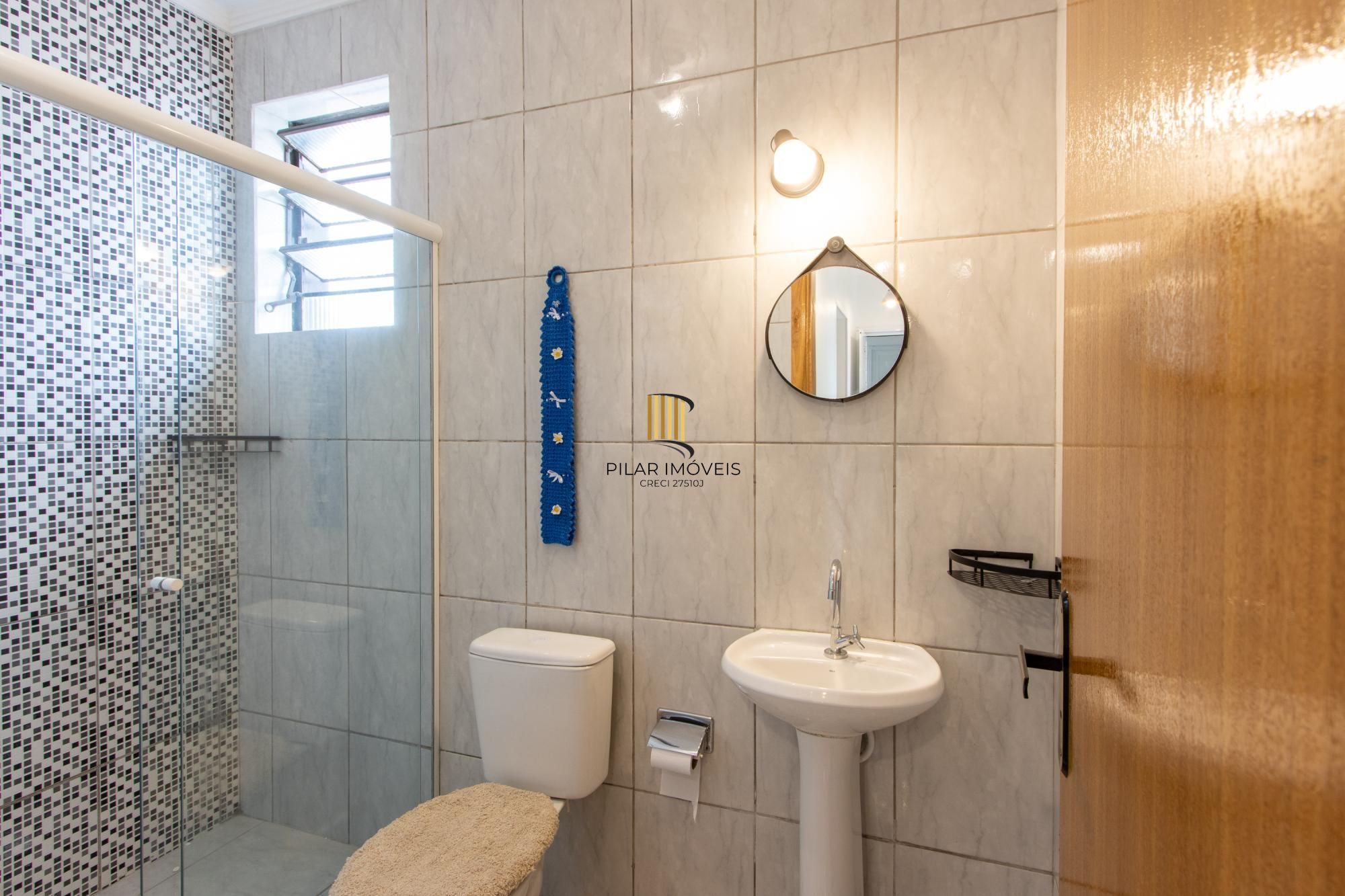 Casa 6 dormitórios no bairro Santa Tereza