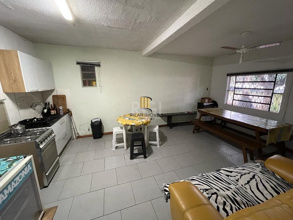 Casa para Venda - 594m², 2 dormitórios, 6 vagas - Vila João Pessoa