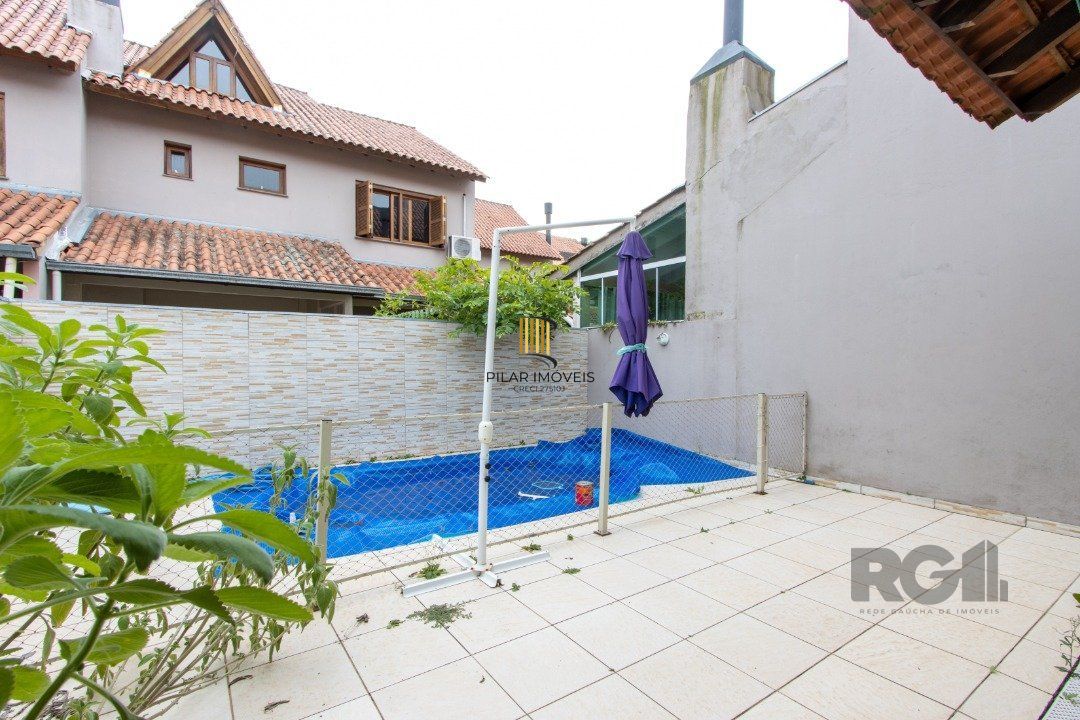 Casa Condominio para Venda - 196.61m², 3 dormitórios, sendo 1 suites, 1 vaga - Guarujá