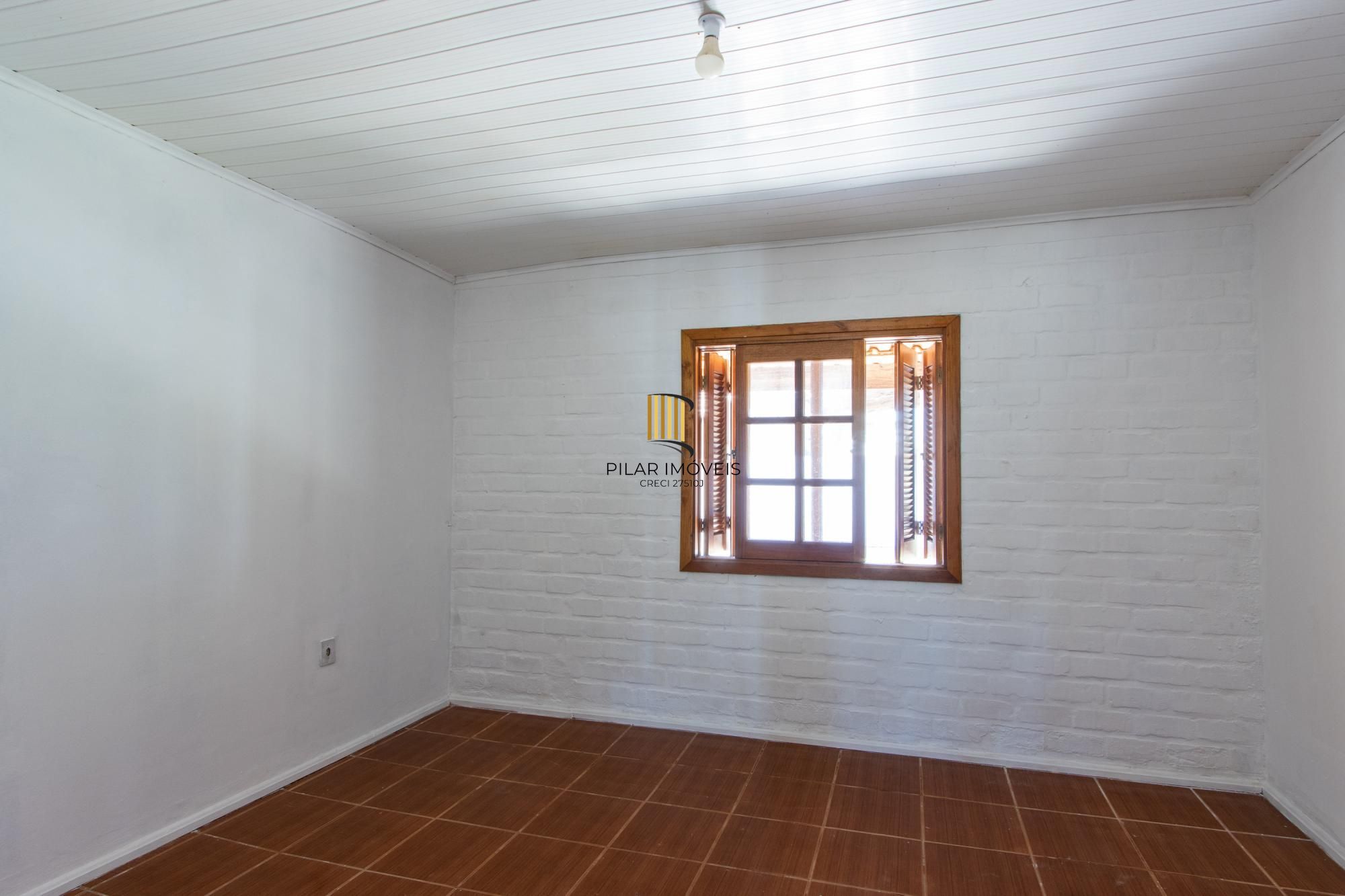 Casa 2 dormitórios no bairro Ponta Grossa