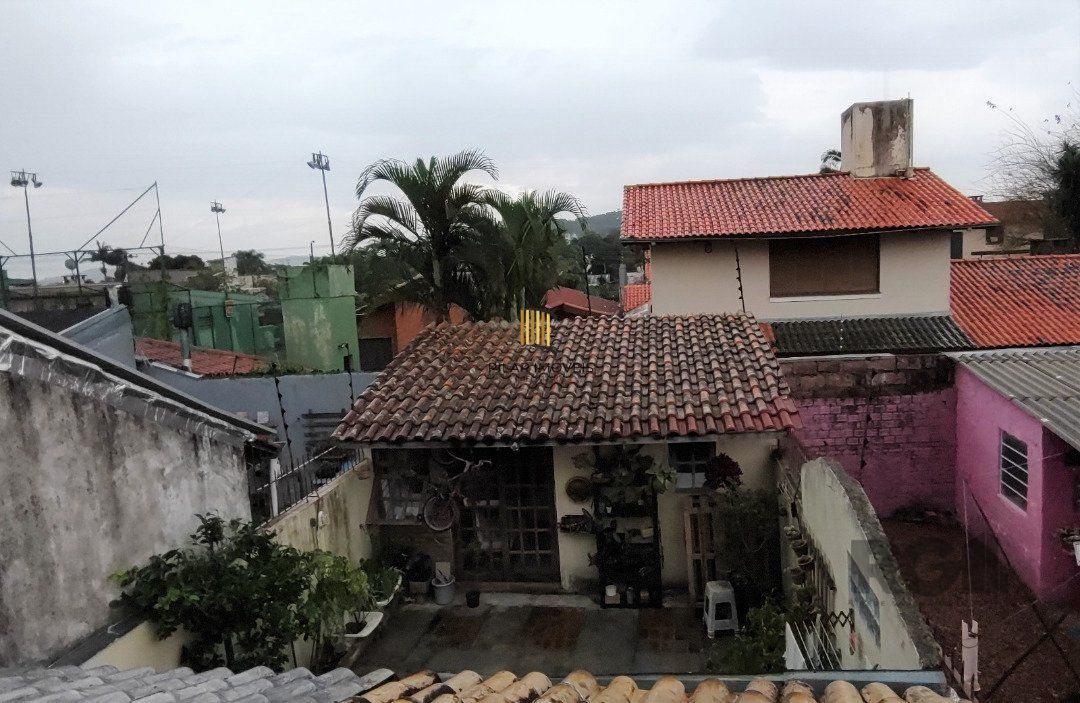 Casa para Venda - 116.48m², 3 dormitórios, sendo 1 suites, 2 vagas - Guarujá