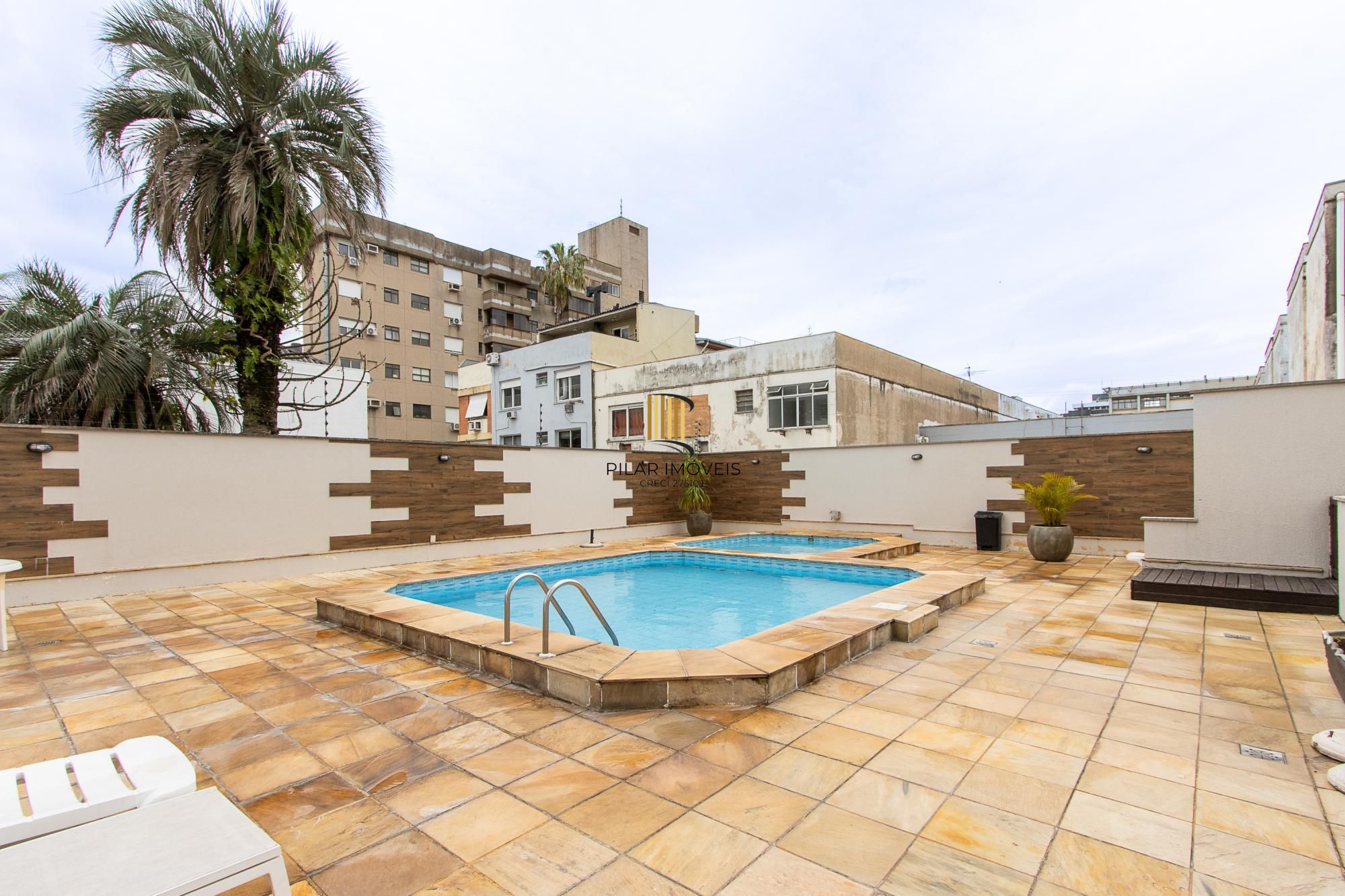 Cobertura no Menino Deus com vista espetacular