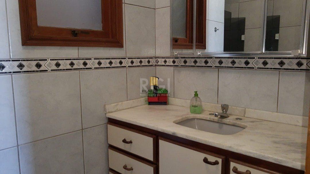 Cobertura para Venda - 182m², 4 dormitórios, sendo 1 suites, 2 vagas - São João