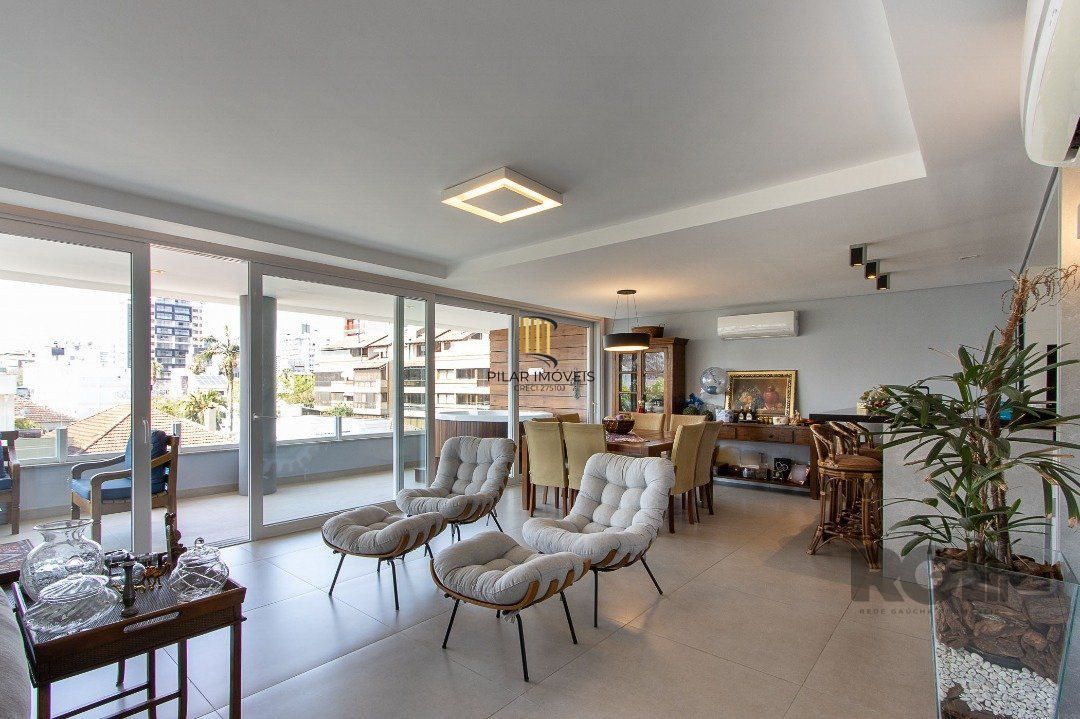 Apartamento 3 dormitórios no bairro Menino Deus