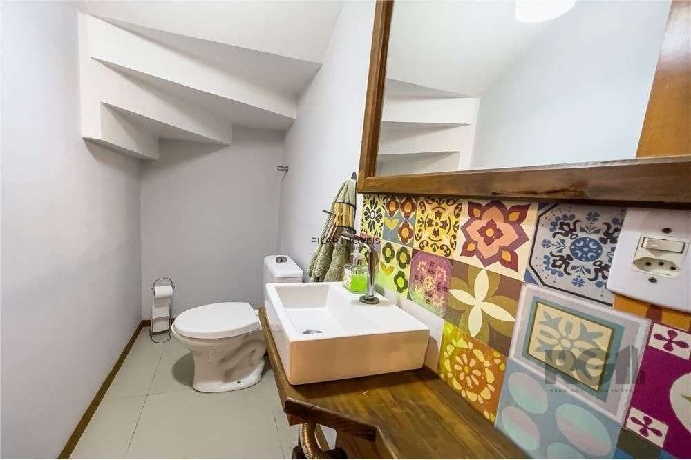 Casa de Condomínio 3 dormitórios no bairro Hípica