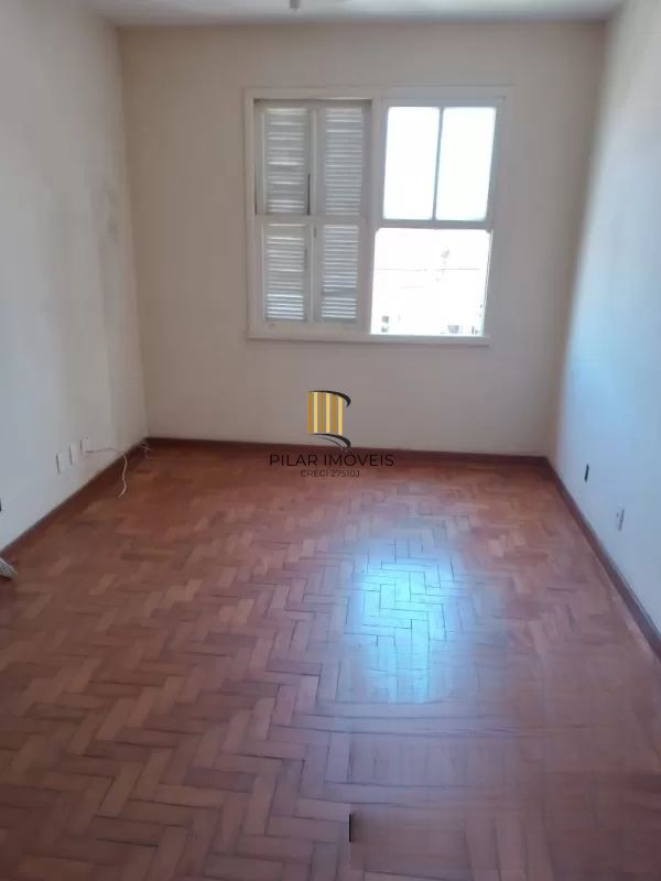 Apartamento com 3 dormitórios, em Pelotas
