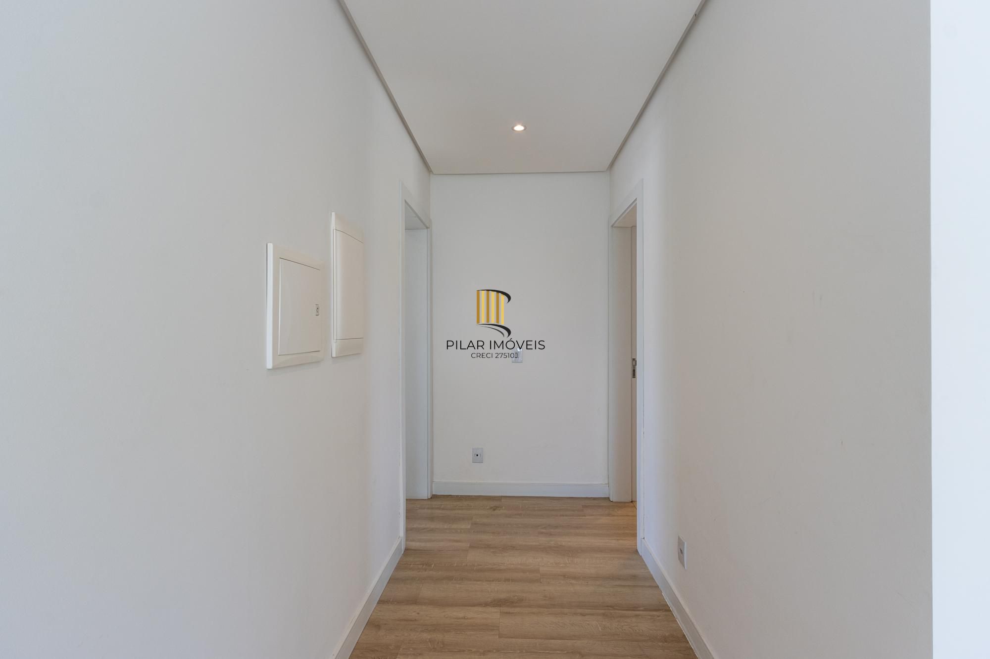 Casa de Condomínio 4 dormitórios no bairro Vila Nova