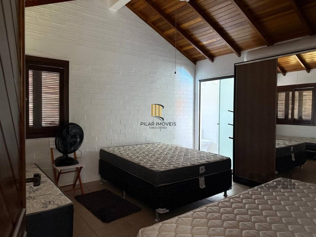 Casa 4 dormitórios no bairro Remanso