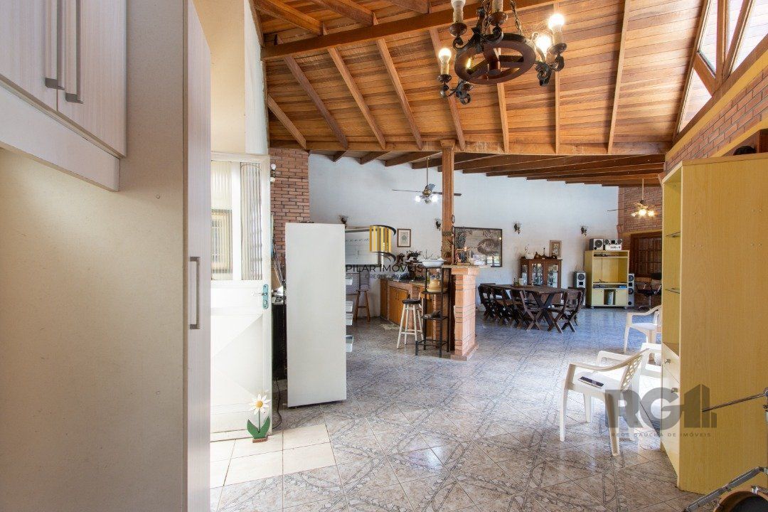 Casa 2 dormitórios no bairro Camaquã