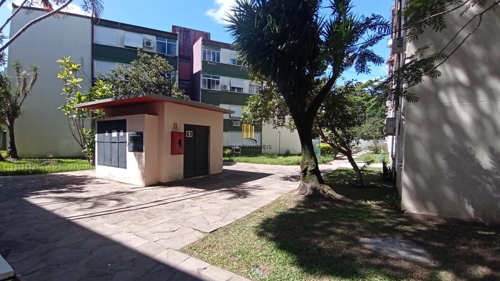 Aparatamento com 1 dormitório no bairro Cavalhada