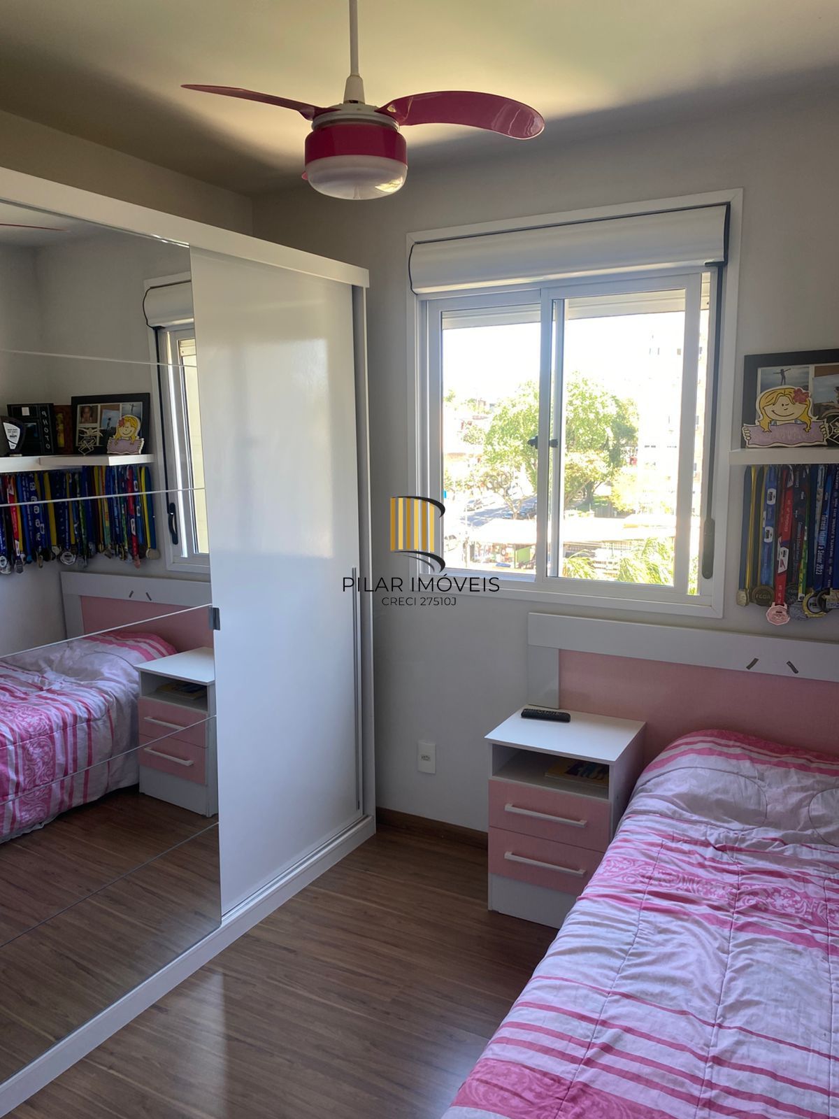 Apartamento para Venda - 56m², 2 dormitórios, sendo 1 suites, 1 vaga - Camaquã