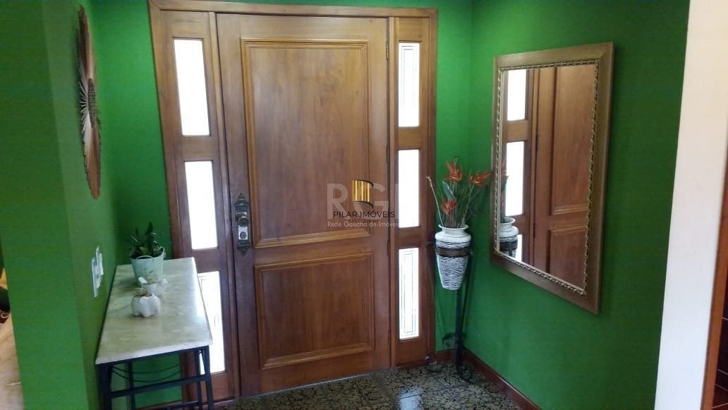 Casa para Venda - 432m², 3 dormitórios, 1 vaga - Tristeza