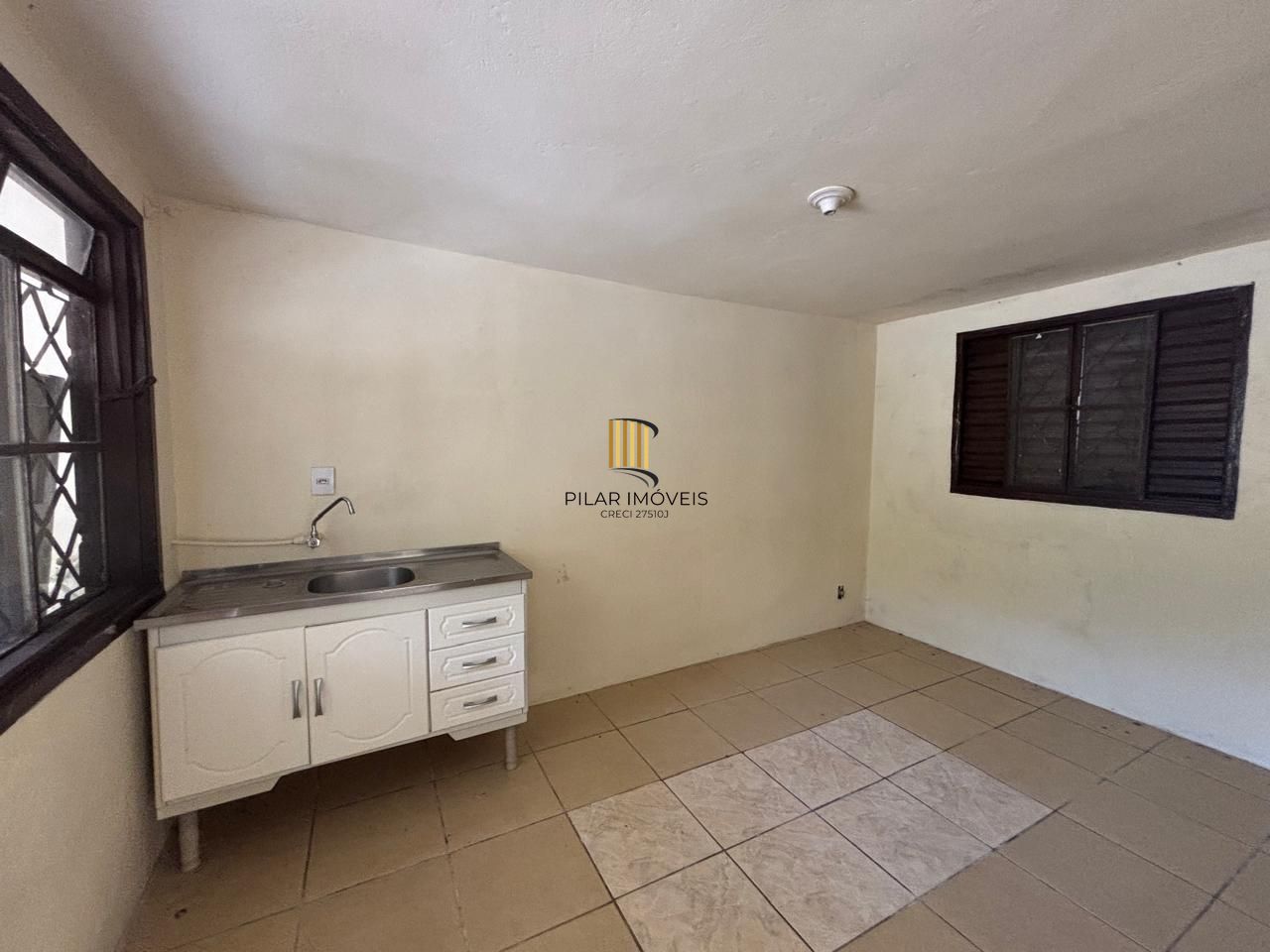 Casa com Amplo Terreno e uma Vista Deslumbrante!!!