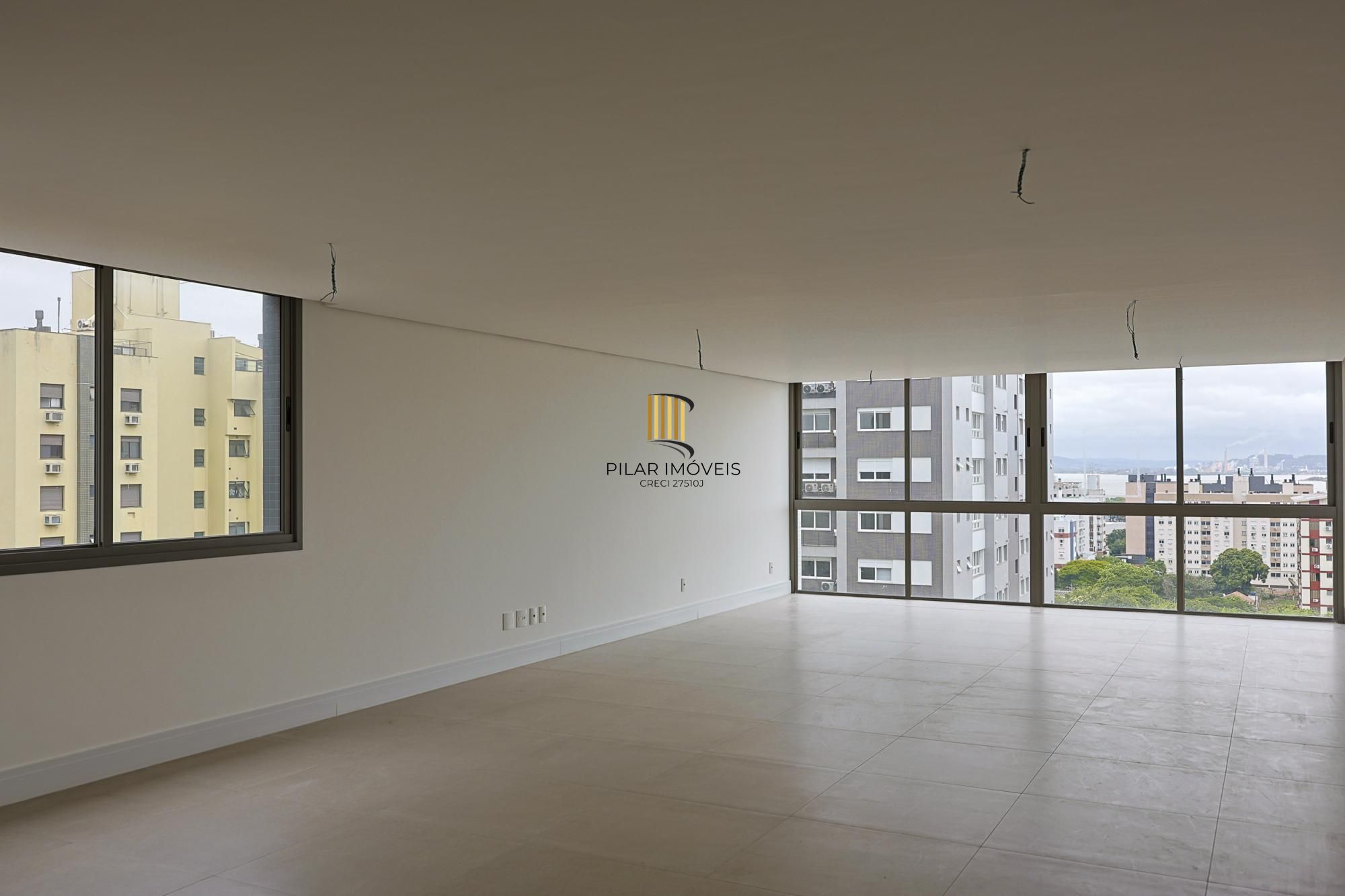 Apartamento com 217m² e 3 dormitórios no bairro Tristeza em PORTO ALEGRE para Comprar