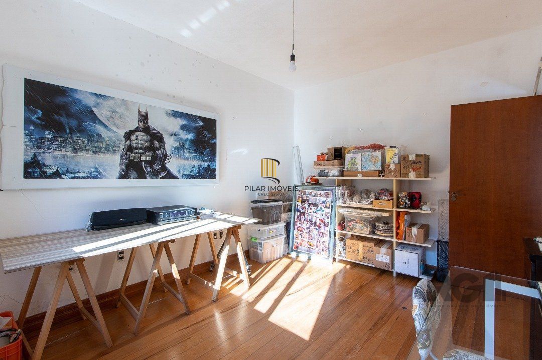 Casa para Venda - 380m², 4 dormitórios, sendo 1 suites, 4 vagas - Vila Assunção