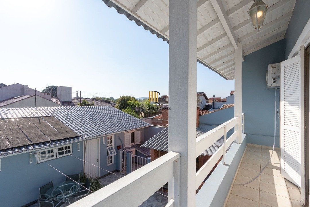 Casa para Venda - 256.5m², 3 dormitórios, sendo 1 suites, 2 vagas - Espirito Santo