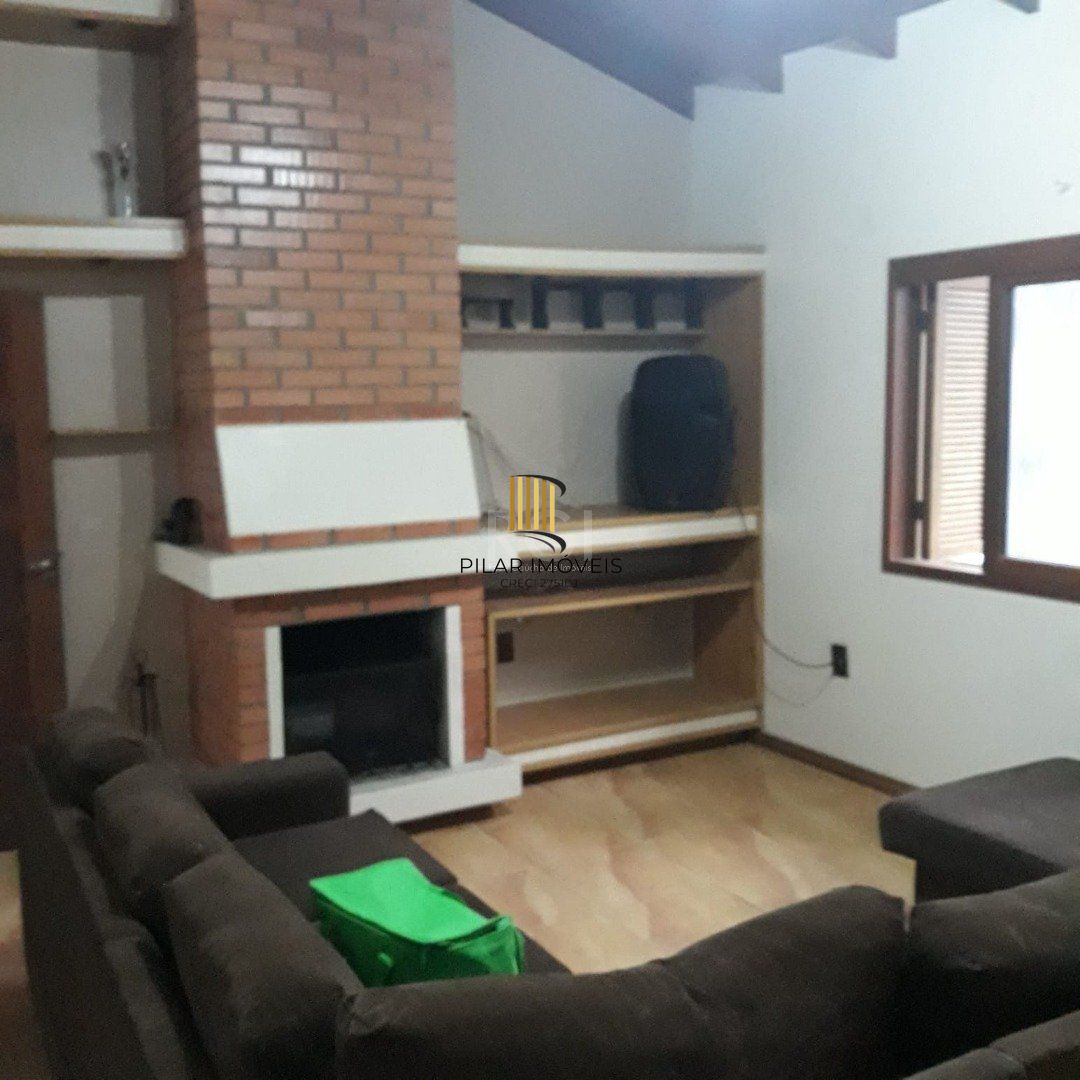 Casa 3 dormitórios no bairro Martinica