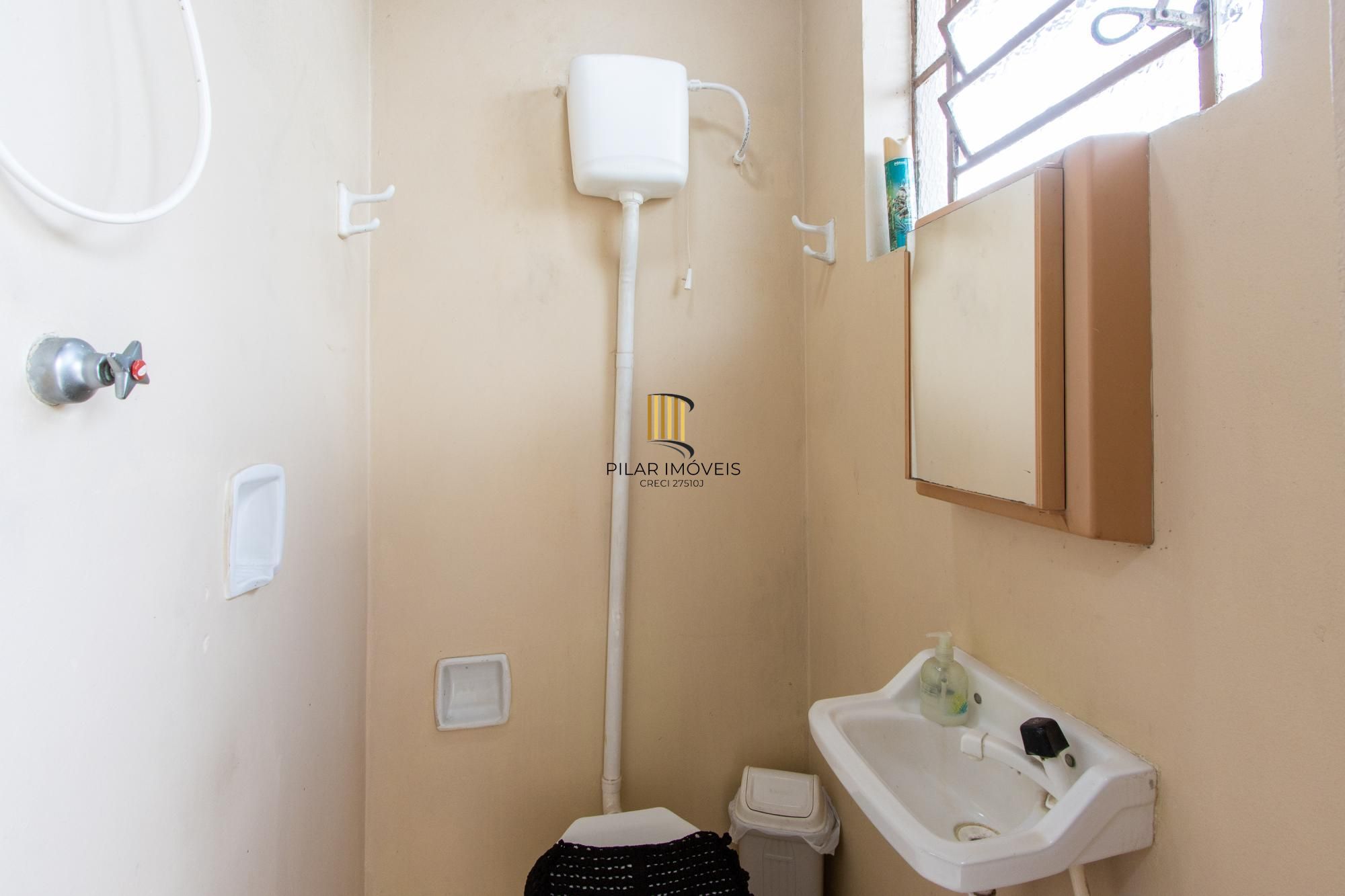 Casa para Venda - 180m², 3 dormitórios, sendo 1 suites, 2 vagas - Ipanema
