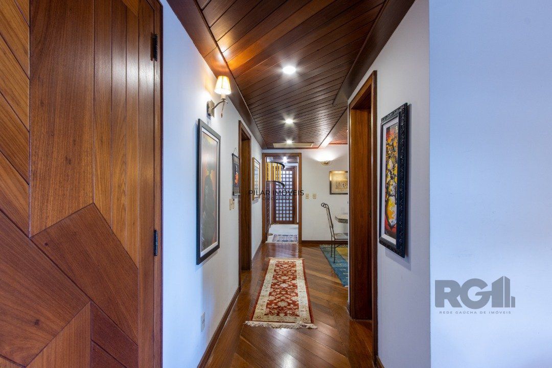 Apartamento 4 dormitórios no bairro Petrópolis