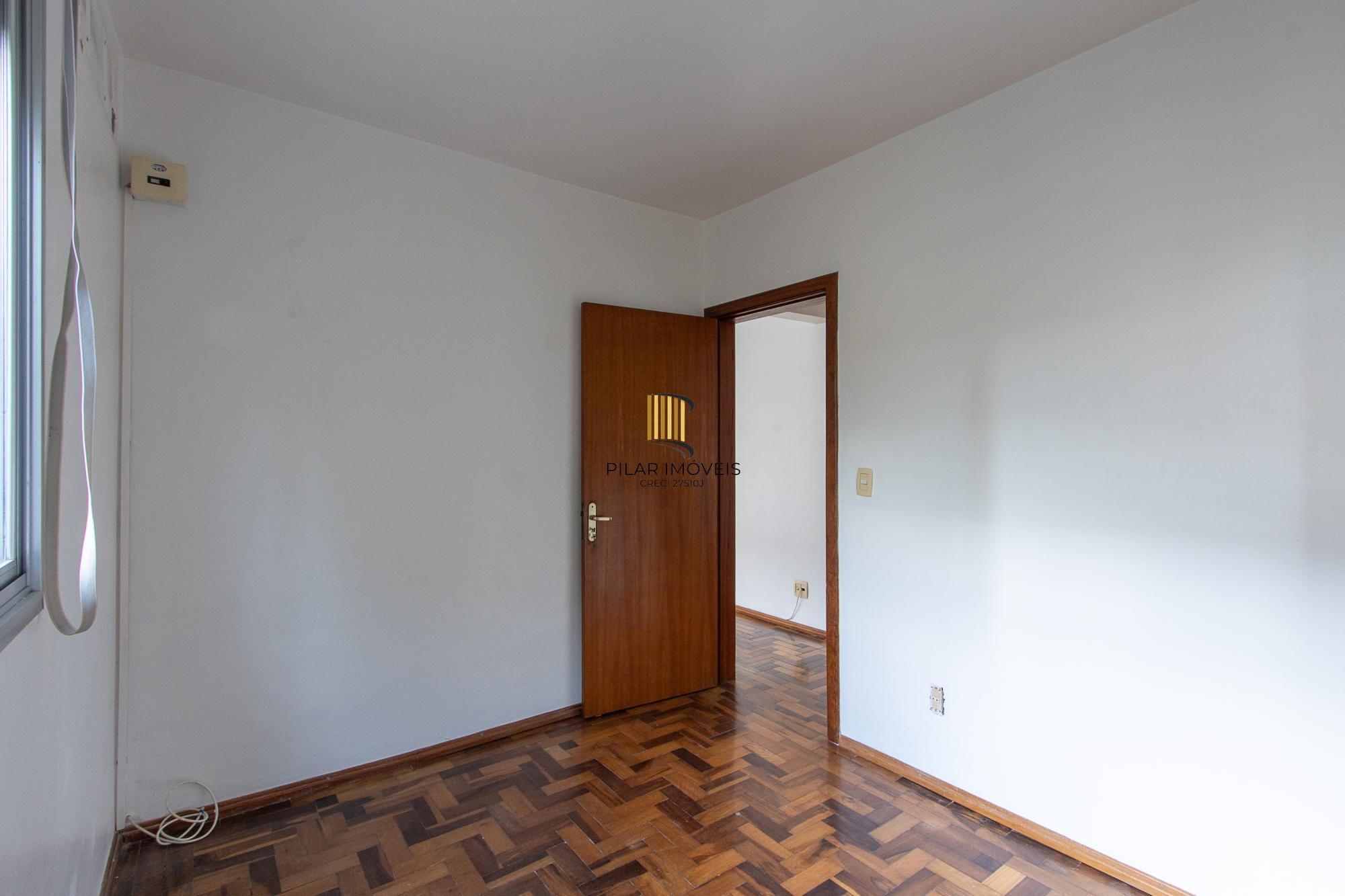 Apartamento de 2 dormitórios no bairro Camaquã.
