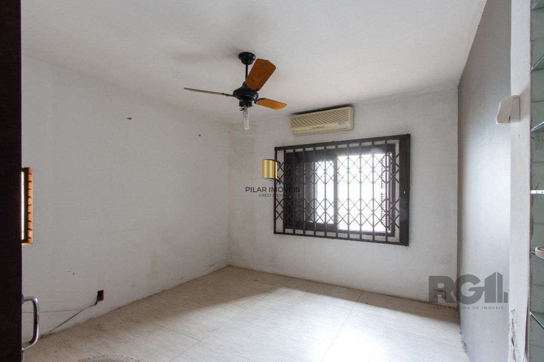 Casa para Venda - 205.5m², 3 dormitórios, sendo 2 suites, 3 vagas - Vila Nova