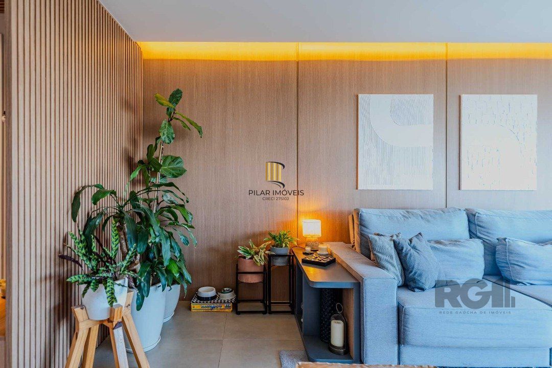 **Apartamento Garden com 3 dormitórios sendo 1 suíte à Venda - Bairro Cristal, Porto Alegre**