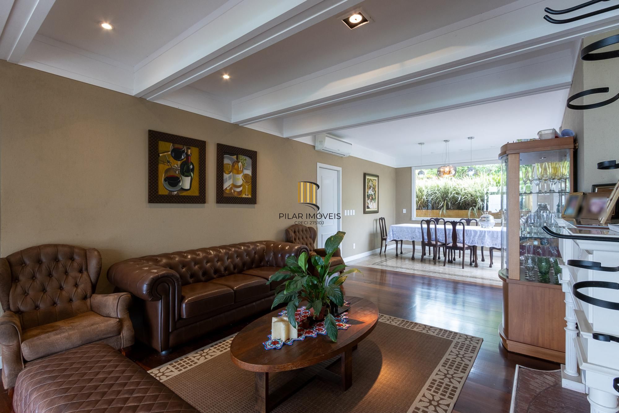 Casa 4 dormitórios no bairro Vila Conceição