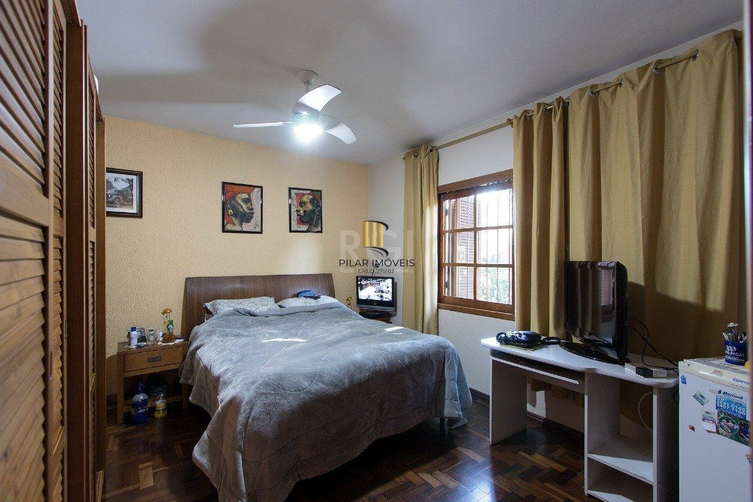 Casa para Venda - 229.18m², 4 dormitórios, sendo 4 suites, 5 vagas - Cavalhada