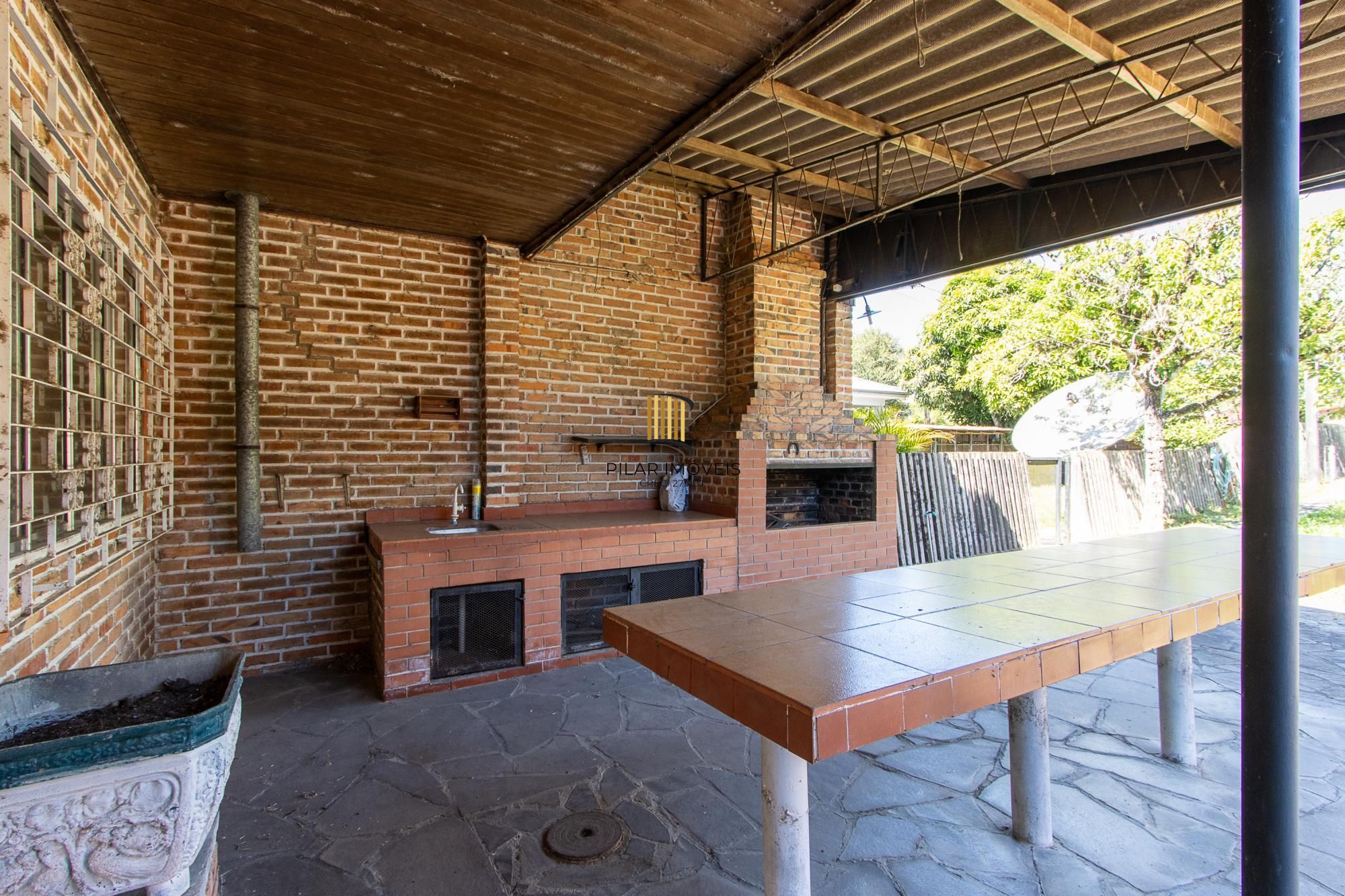 Casa 3 dormitórios no bairro Belém Novo