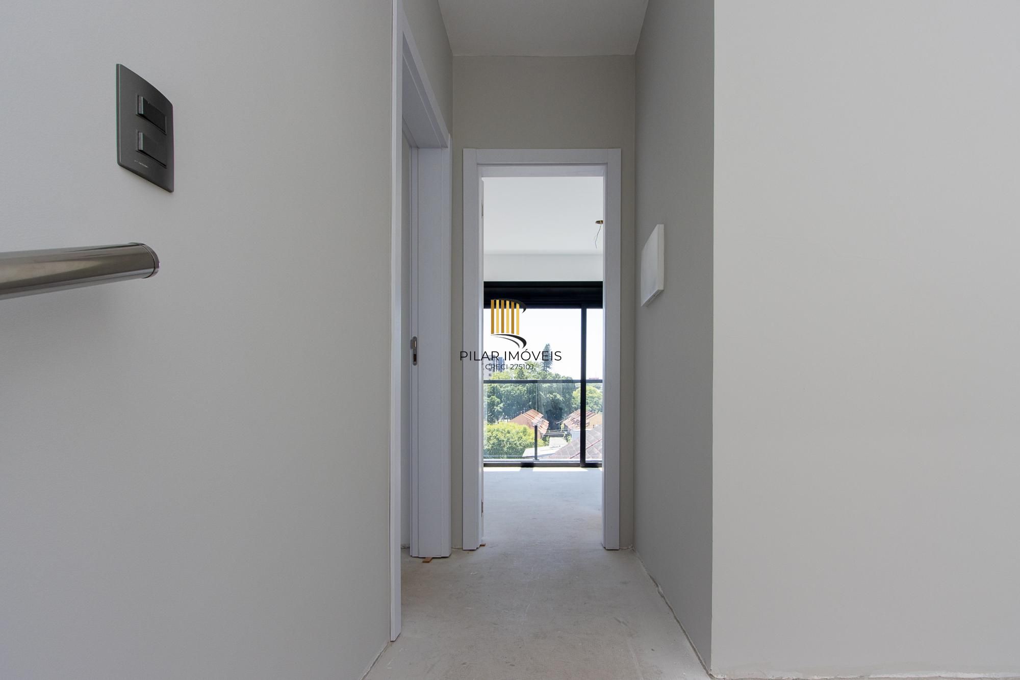 Casa em condomínio com conforto e exclusividade no bairro Tristeza