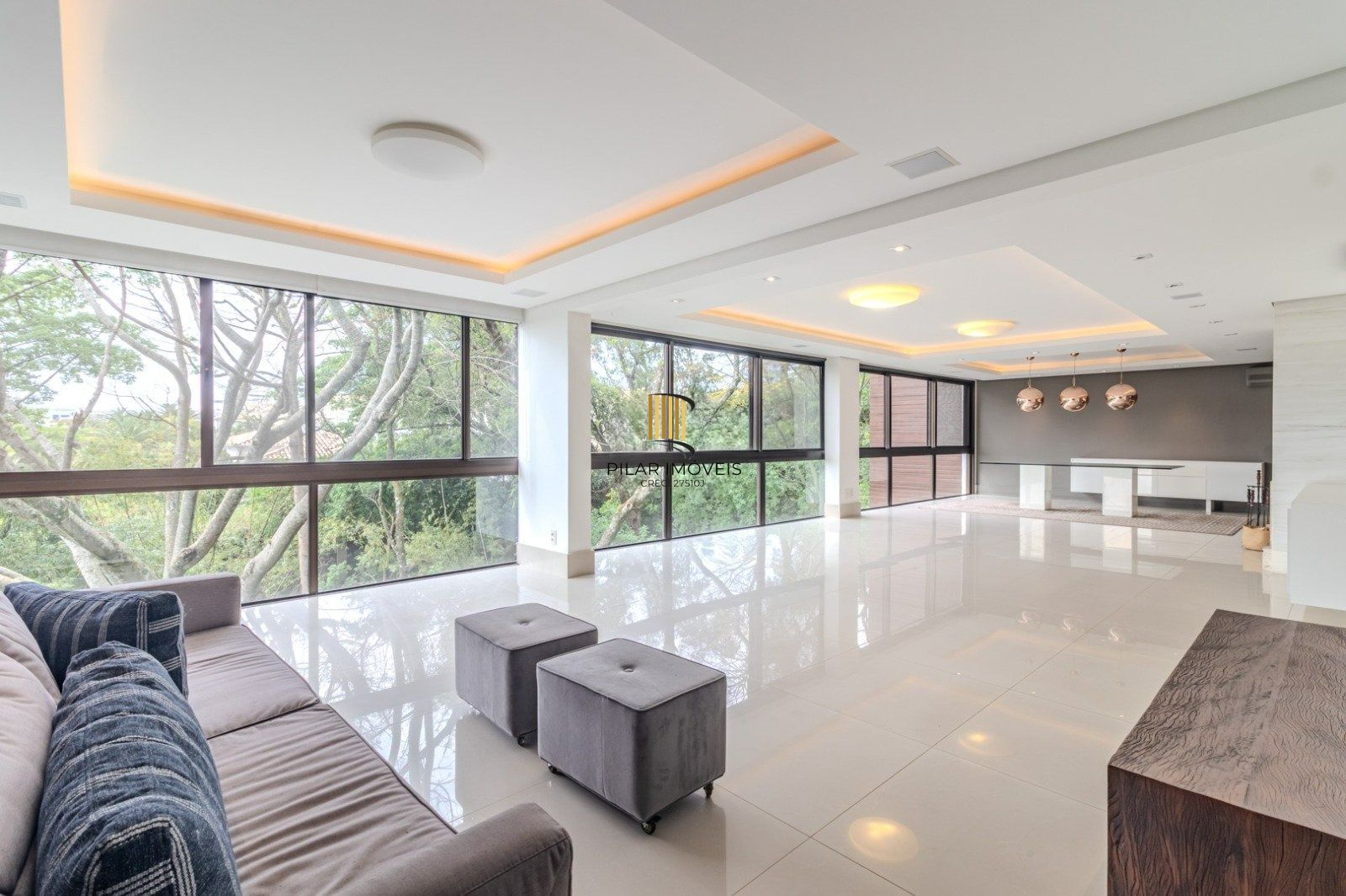 Alto Padrão no TERRAZAS: 4 Suítes, 312m² e Vista Incrível para a Natureza