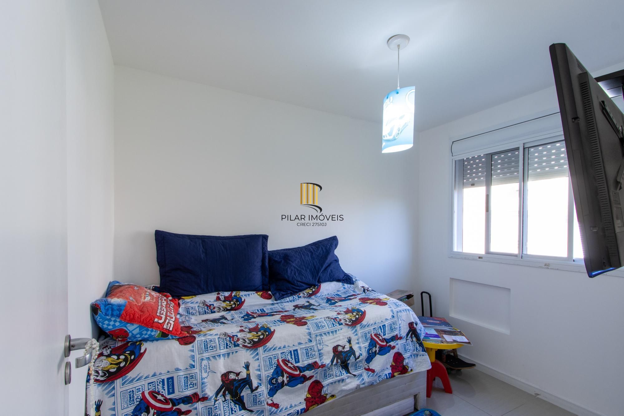 Apartamento térreo, semi mobiliado, com 54,81 m² de área privativa, 3 dormitórios e 1 vaga de garagem2