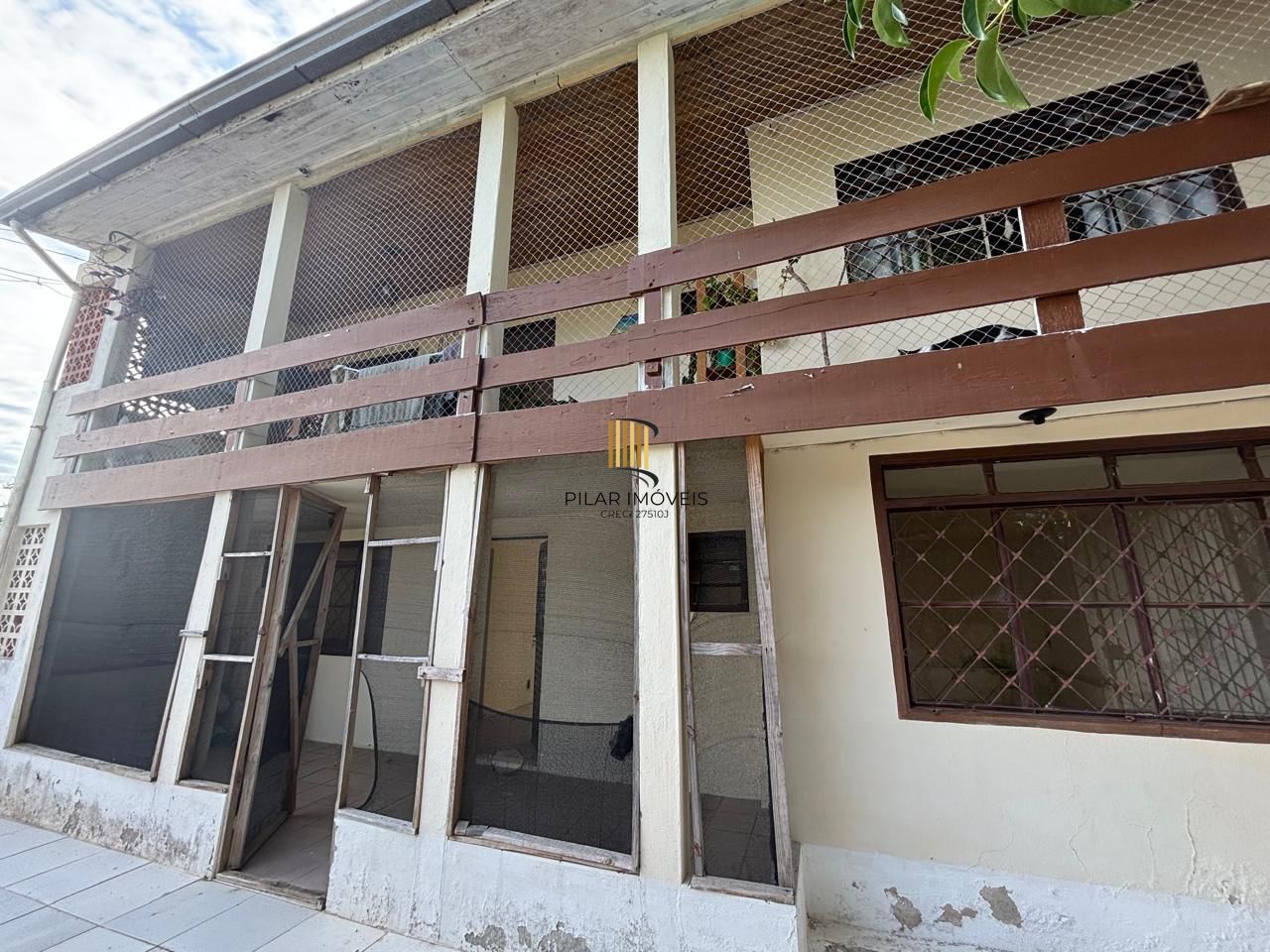 Casa com Amplo Terreno e uma Vista Deslumbrante!!!