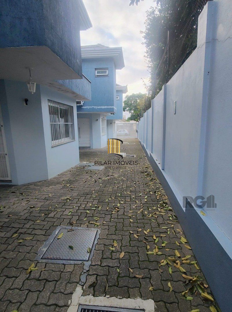 Casa de Condomínio 3 dormitórios no bairro Tristeza