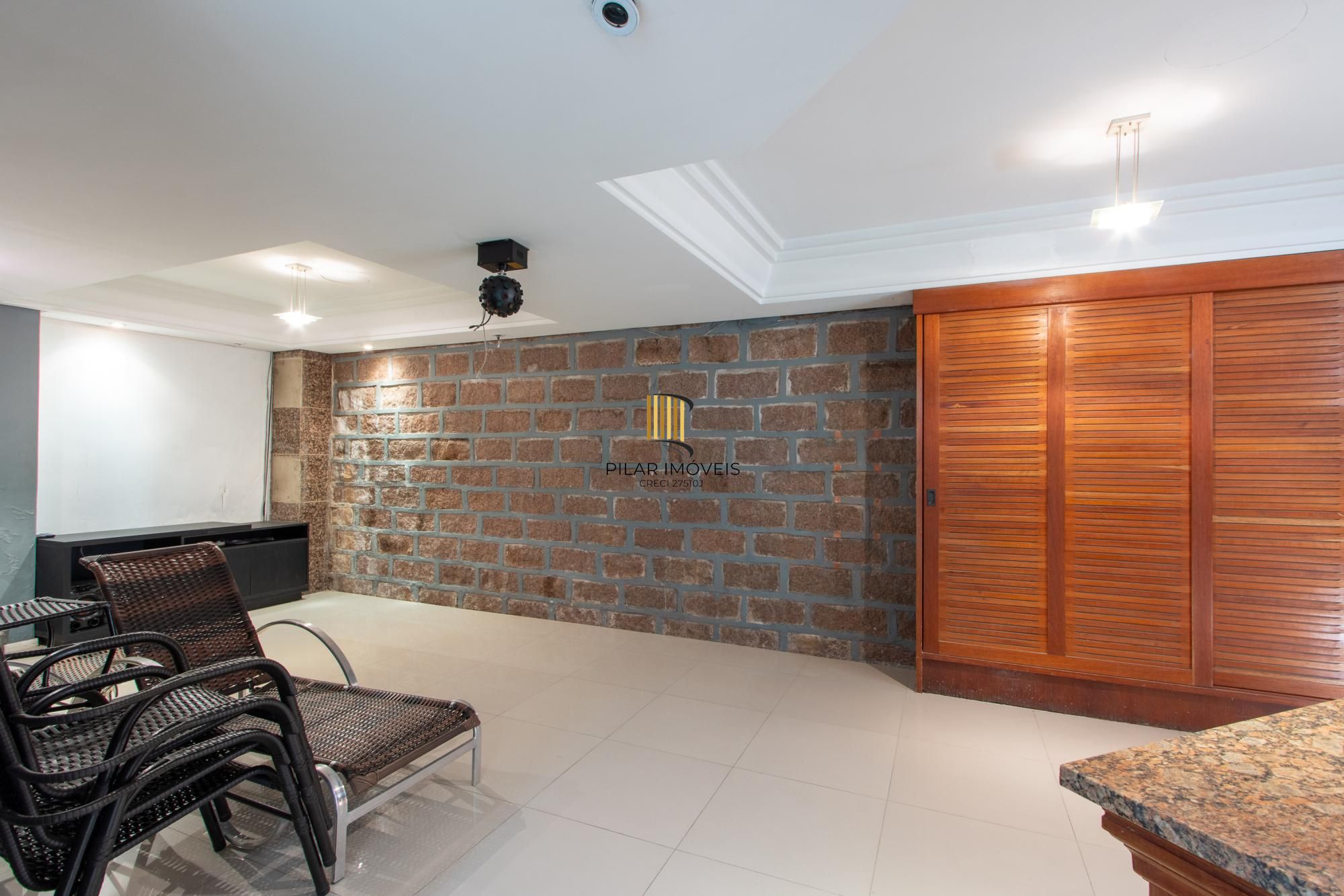 Casa em Condomínio à Venda | 282m² | 3 Suítes | 2 Vagas | Bairro Nonoai - Porto Alegre