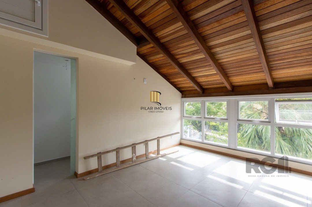 Casa 2 dormitórios no bairro Guarujá