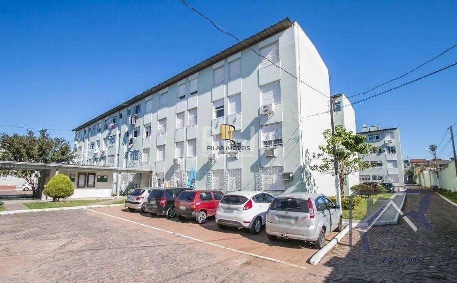 Apartamento de 2 dormitórios, 1 vaga, no bairro Camaqua.