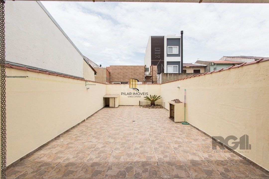 Casa 3 dormitórios no bairro Aberta dos Morros