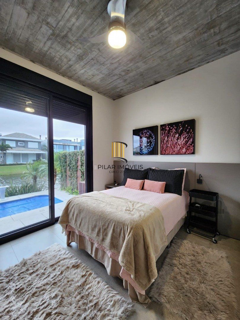 Casa de Condomínio 4 dormitórios no bairro Capão Ilhas Resort