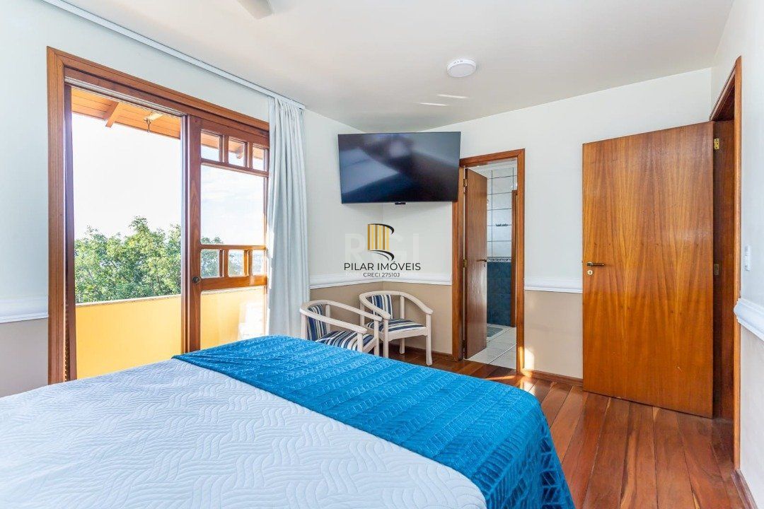 Casa 3 dormitórios no bairro Teresópolis