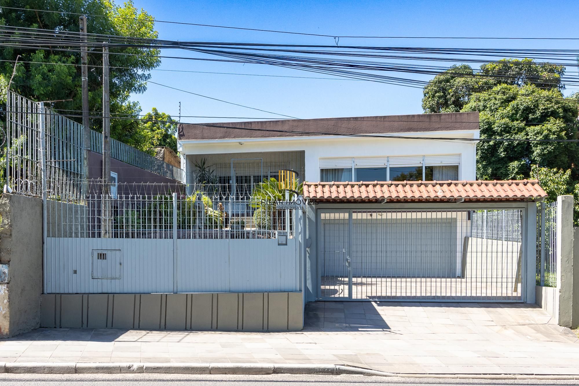 Casa de alvenaria, 4 dormitórios, 2 suítes, bairro Cristal. - Pilar Imóveis