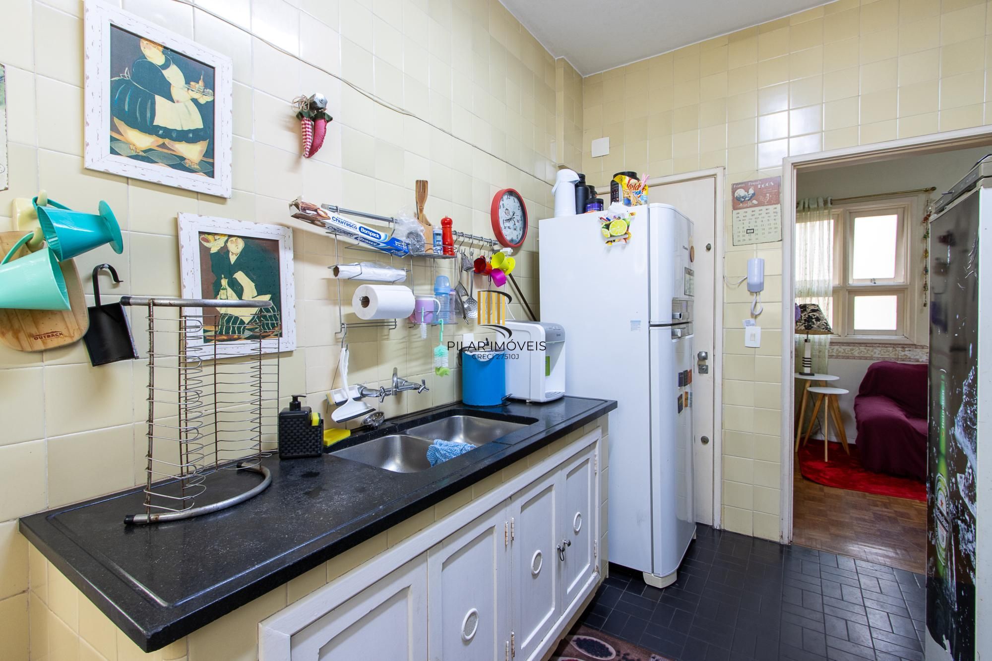 Apartamento 3 Dormitórios Ensolarado no Centro de Porto Alegre