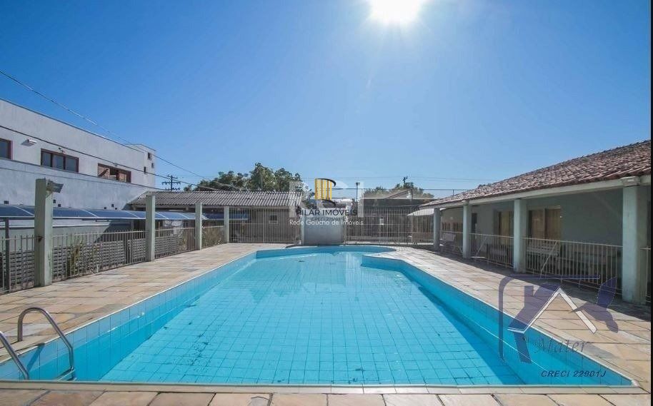 Apartamento de 2 dormitórios, 1 vaga, no bairro Camaqua.