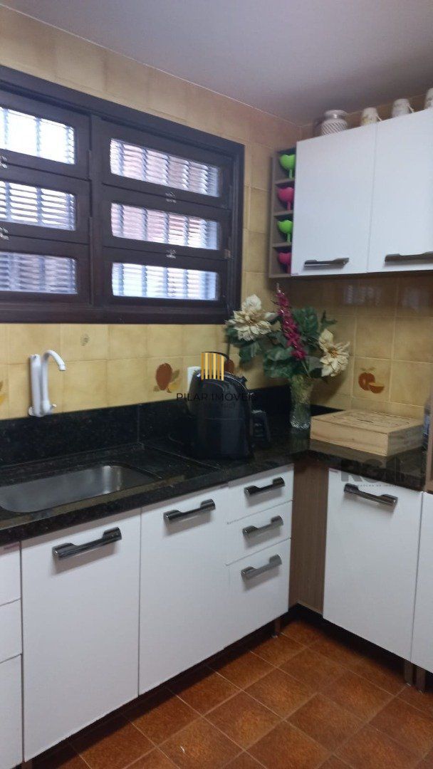 Casa 3 dormitórios no bairro Atlântida