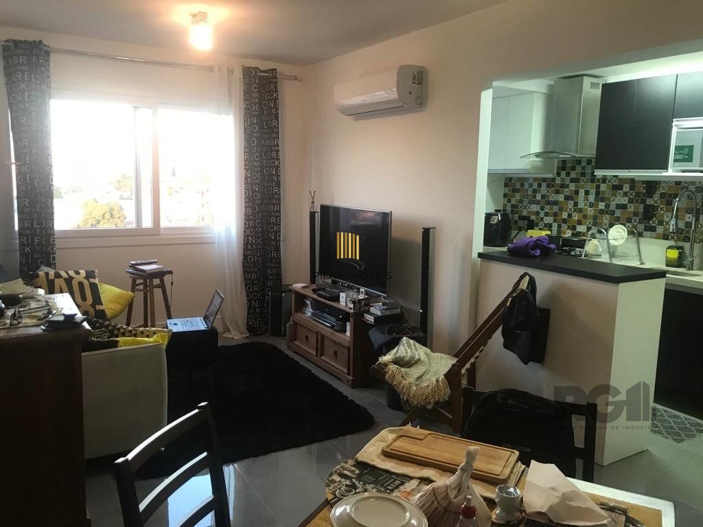 Apartamento 2 dormitórios no bairro Glória