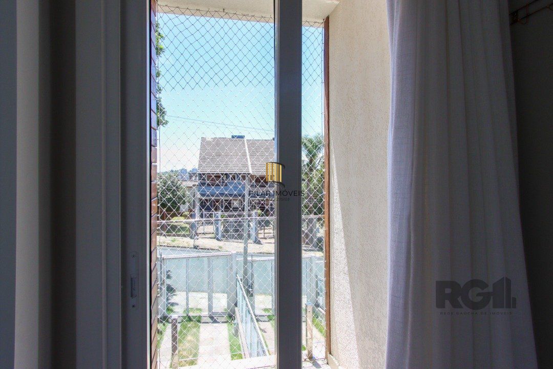 Ótima casa com 3dormitórios 1 suite no bairro Tristeza